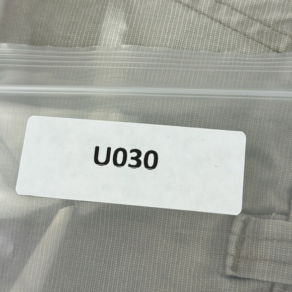 Columbia Men's casual beige shorts - size 36 - Picture 10 of 10